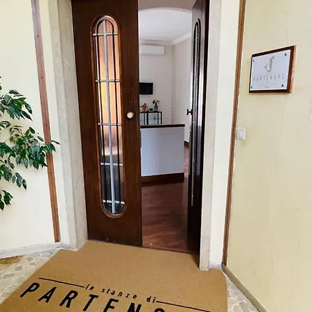 Le Stanze Di Partenope 4* נאפולי